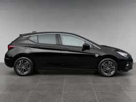 Opel Astra (2019) thumbnail 9