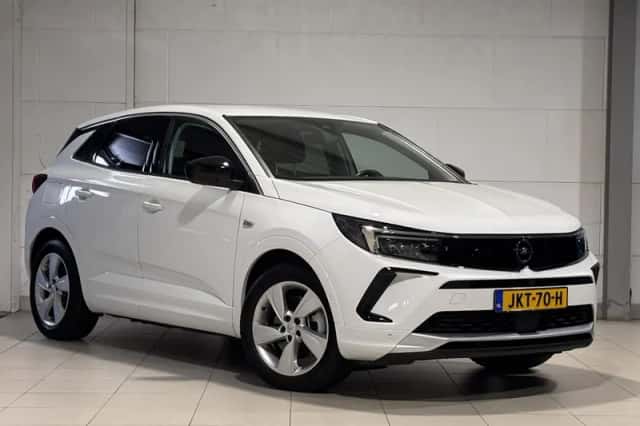 Opel Grandland (2023) thumbnail 4