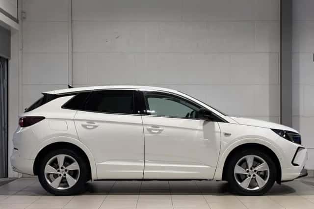 Opel Grandland (2023) thumbnail 5