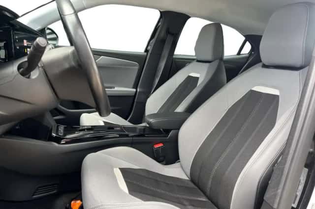 Opel Mokka-e (2021) thumbnail 3