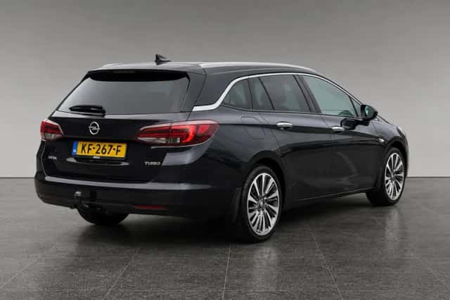 Opel Astra (2016) thumbnail 2
