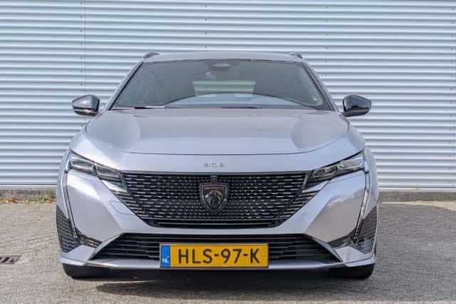 Peugeot 308 (2024) thumbnail 2