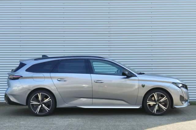 Peugeot 308 (2024) thumbnail 4
