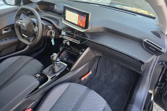 Peugeot 208 (2024) thumbnail 3