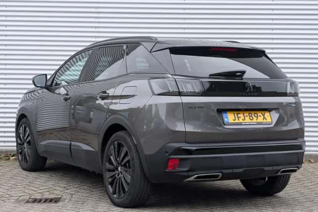 Peugeot 3008 (2021) thumbnail 4