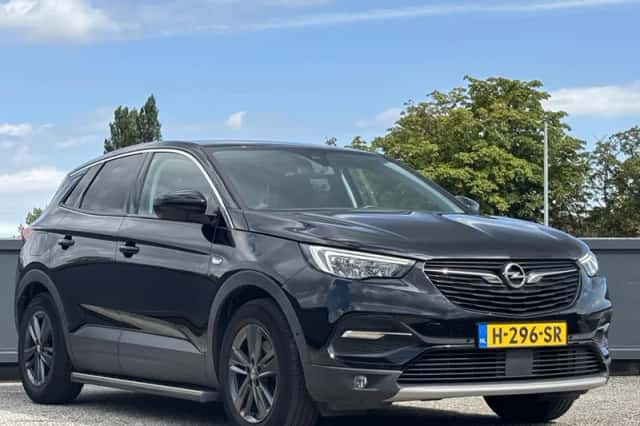 Opel Grandland X (2020) thumbnail 3