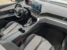 Peugeot 3008 (2021) thumbnail 3