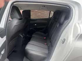 Peugeot 308 (2024) thumbnail 16