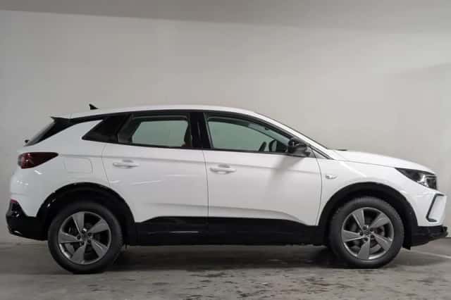 Opel Grandland (2024) thumbnail 6