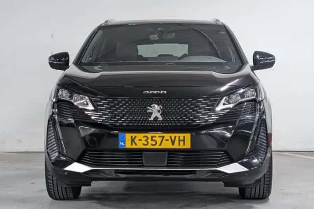 Peugeot 3008 (2021) thumbnail 4