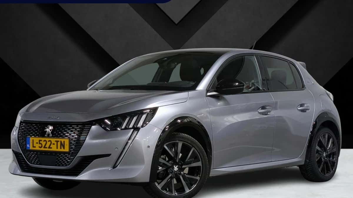 Peugeot 208 (2021) — foto 1