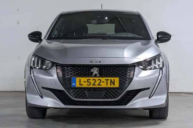 Peugeot 208 (2021) thumbnail 4
