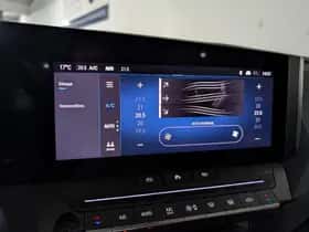 Opel Astra (2023) thumbnail 24