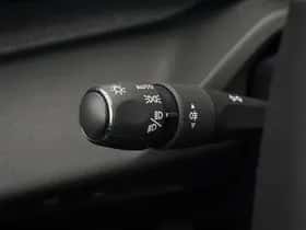 Peugeot 308 (2024) thumbnail 21