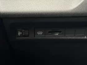 Peugeot 308 (2024) thumbnail 24