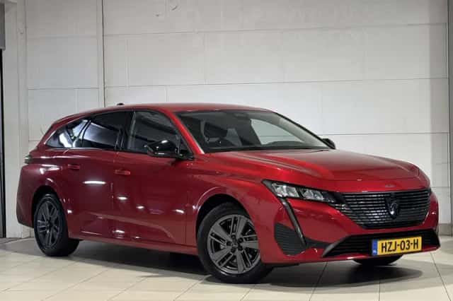 Peugeot 308 (2024) thumbnail 4