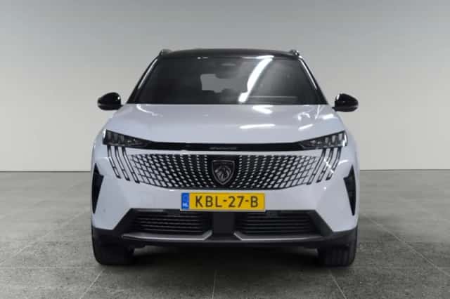 Peugeot 5008 (2025) thumbnail 6