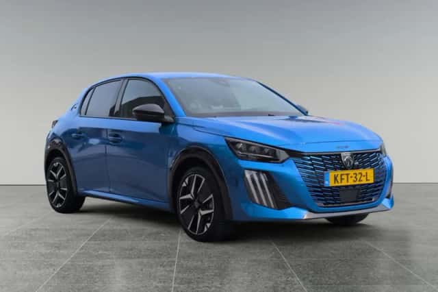 Peugeot 208 (2024) thumbnail 2