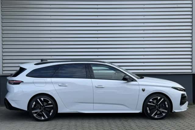 Peugeot 308 (2025) thumbnail 2