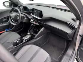 Peugeot e-2008 (2023) thumbnail 13