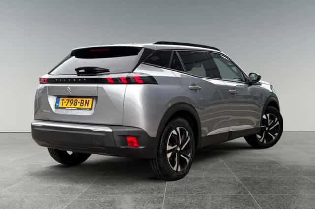Peugeot e-2008 (2023) thumbnail 5