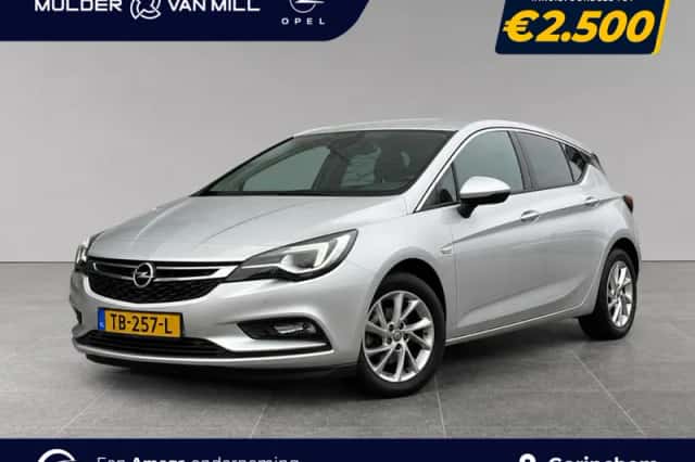 Opel Astra (2018) thumbnail 1