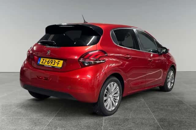 Peugeot 208 (2019) thumbnail 5