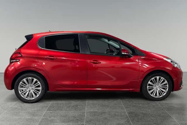Peugeot 208 (2019) thumbnail 6
