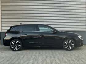 Opel Astra (2022) thumbnail 4