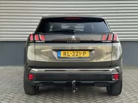 Peugeot 3008 (2018) thumbnail 6