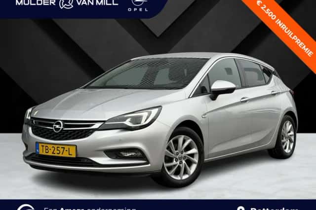 Opel Astra (2018) thumbnail 1