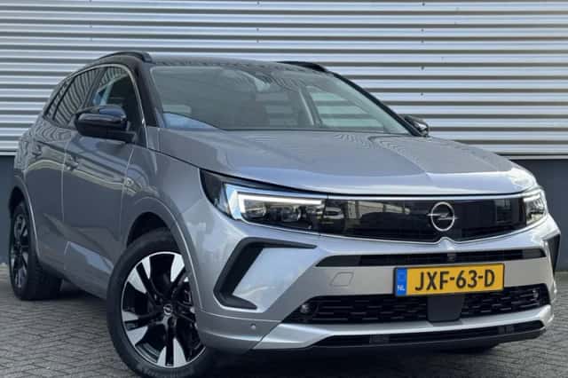 Opel Grandland (2022) thumbnail 3