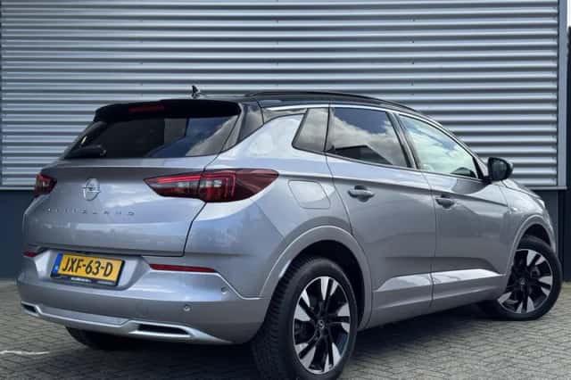 Opel Grandland (2022) thumbnail 5