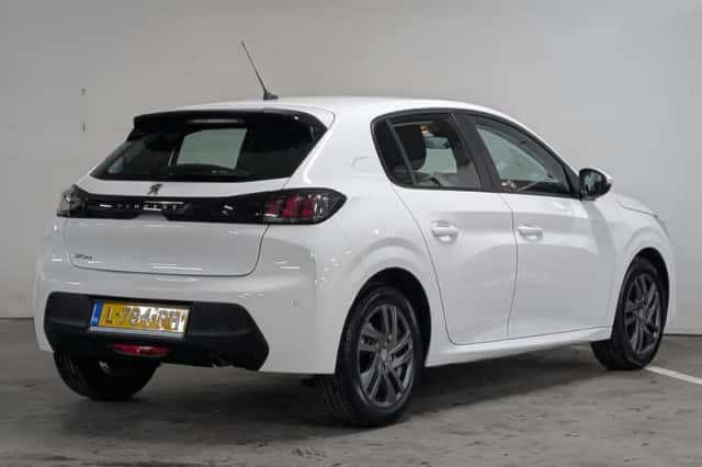 Peugeot 208 (2021) thumbnail 2