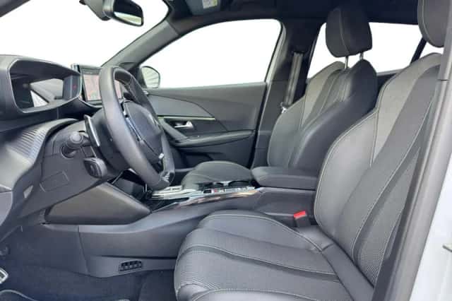 Peugeot 2008 (2025) thumbnail 3