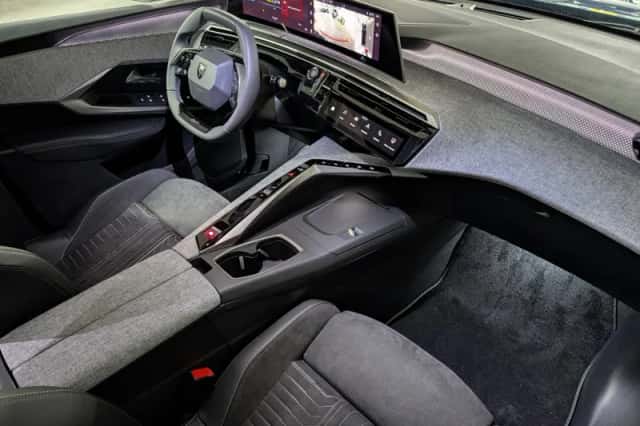 Peugeot e-3008 (2026) thumbnail 3
