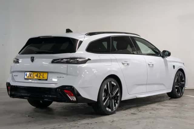 Peugeot 308 (2025) thumbnail 3