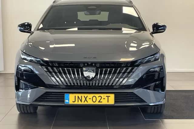 Peugeot e-308 (2025) thumbnail 3
