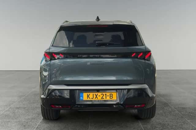 Peugeot E-5008 (2026) thumbnail 5
