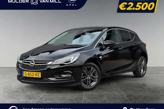 Opel Astra (2019) thumbnail 1