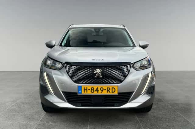Peugeot 2008 (2020) thumbnail 2