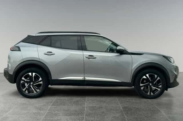 Peugeot 2008 (2020) thumbnail 4