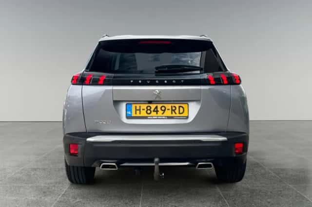 Peugeot 2008 (2020) thumbnail 6