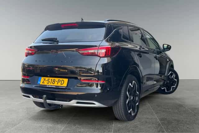 Opel Grandland (2022) thumbnail 5