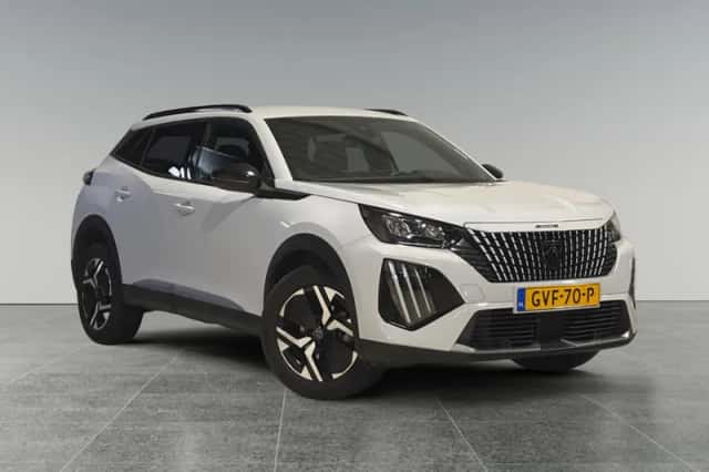 Peugeot 2008 (2024) thumbnail 2