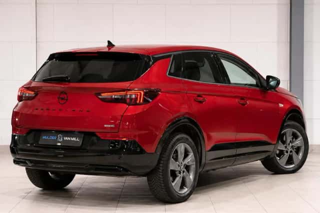 Opel Grandland (2023) thumbnail 2