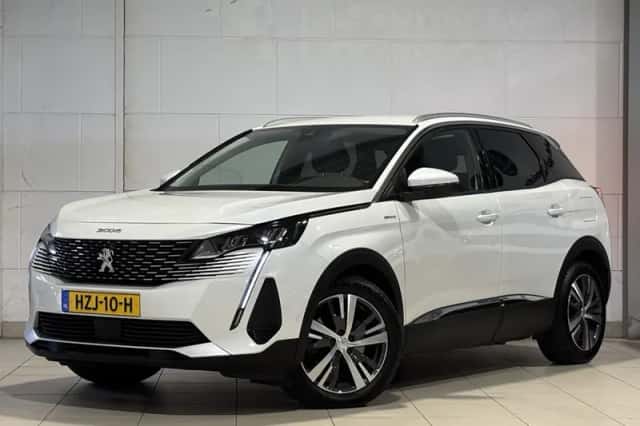 Peugeot 3008 (2021) thumbnail 2