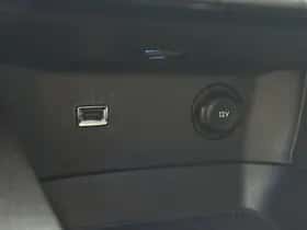 Peugeot 3008 (2021) thumbnail 31