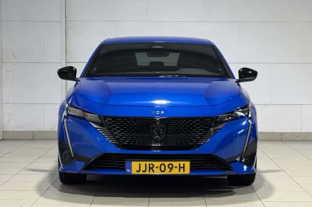 Peugeot 308 (2024) thumbnail 5
