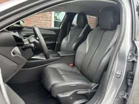 Peugeot 308 (2024) thumbnail 11
